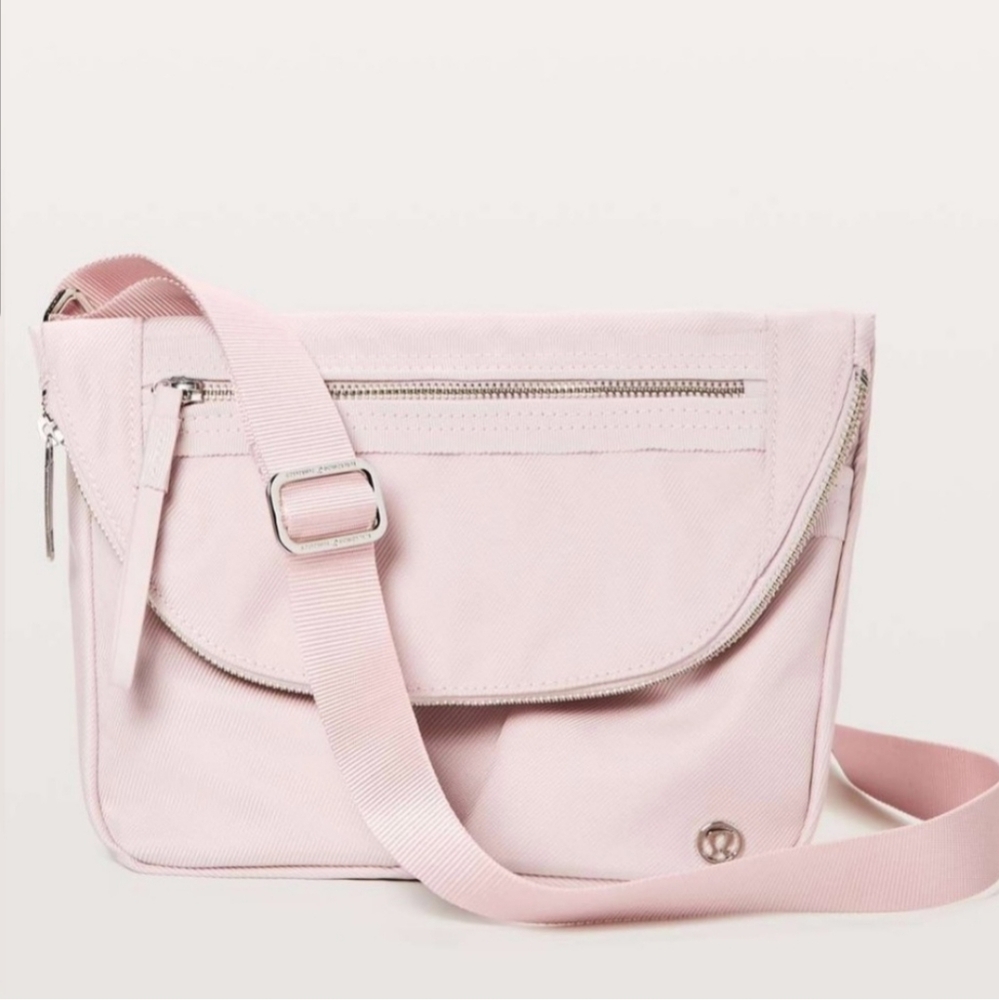 Lululemon All Night Fesitval Bag Misty Pink